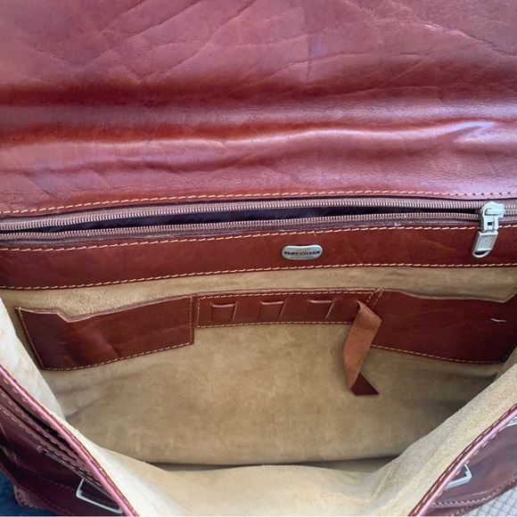 Unisex Leather Brown Bag NWOT, but it was in my wardrobe for a while - Picture 12 of 17